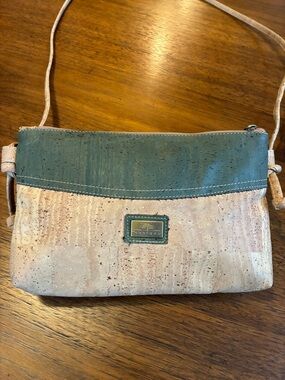 Montado Cork Beige & Green Crossbody Purse